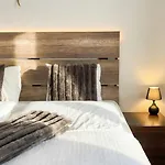 Luxurious Apartment, Free Wi-fi, Hearth Of Apartment