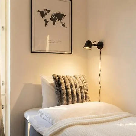 Luxurious Apartment, Free Wi-fi, Hearth Of Lägenhet *